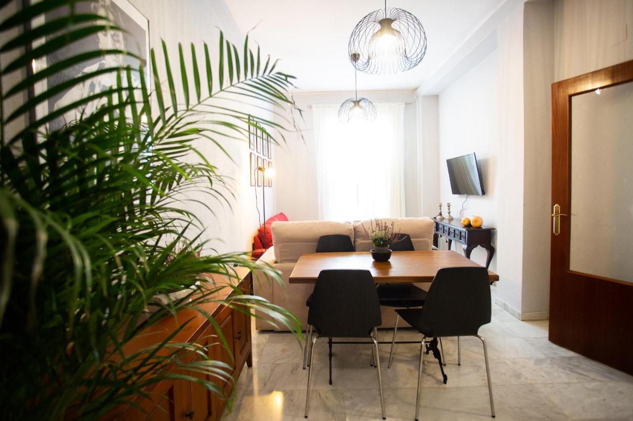 Wish Suite Torres De Sevilla Buitenkant foto