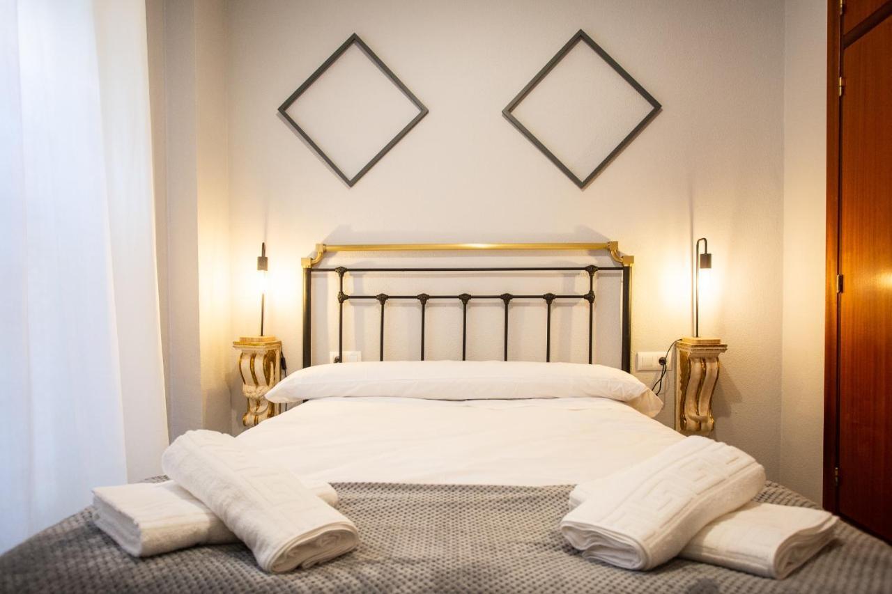 Wish Suite Torres De Sevilla Buitenkant foto